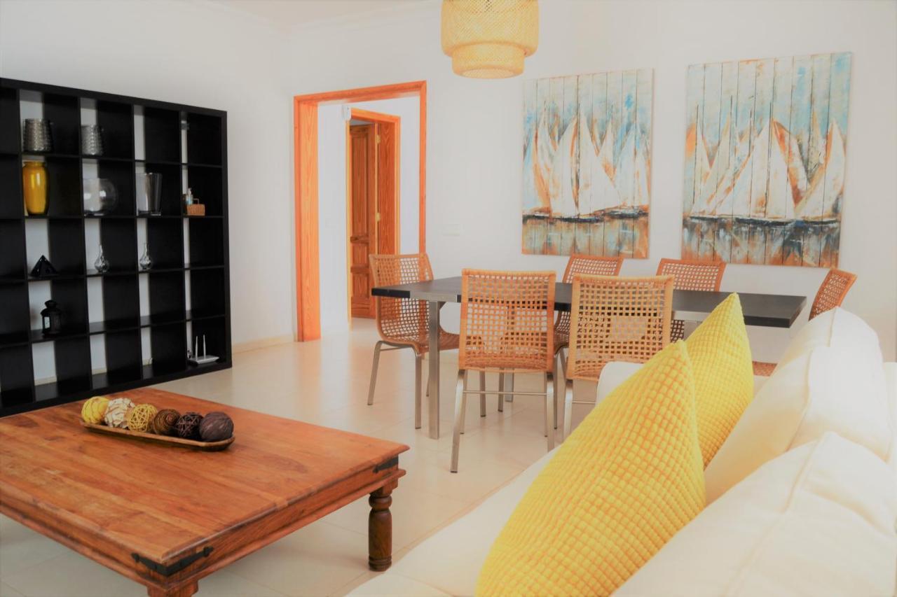 Grand Villa Famara Puerto Del Carmen Puerto del Carmen  Buitenkant foto